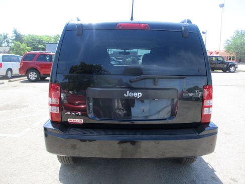 Used 2012 Jeep Liberty Sport w/ Popular Equipment Group AWD/4WD image 5