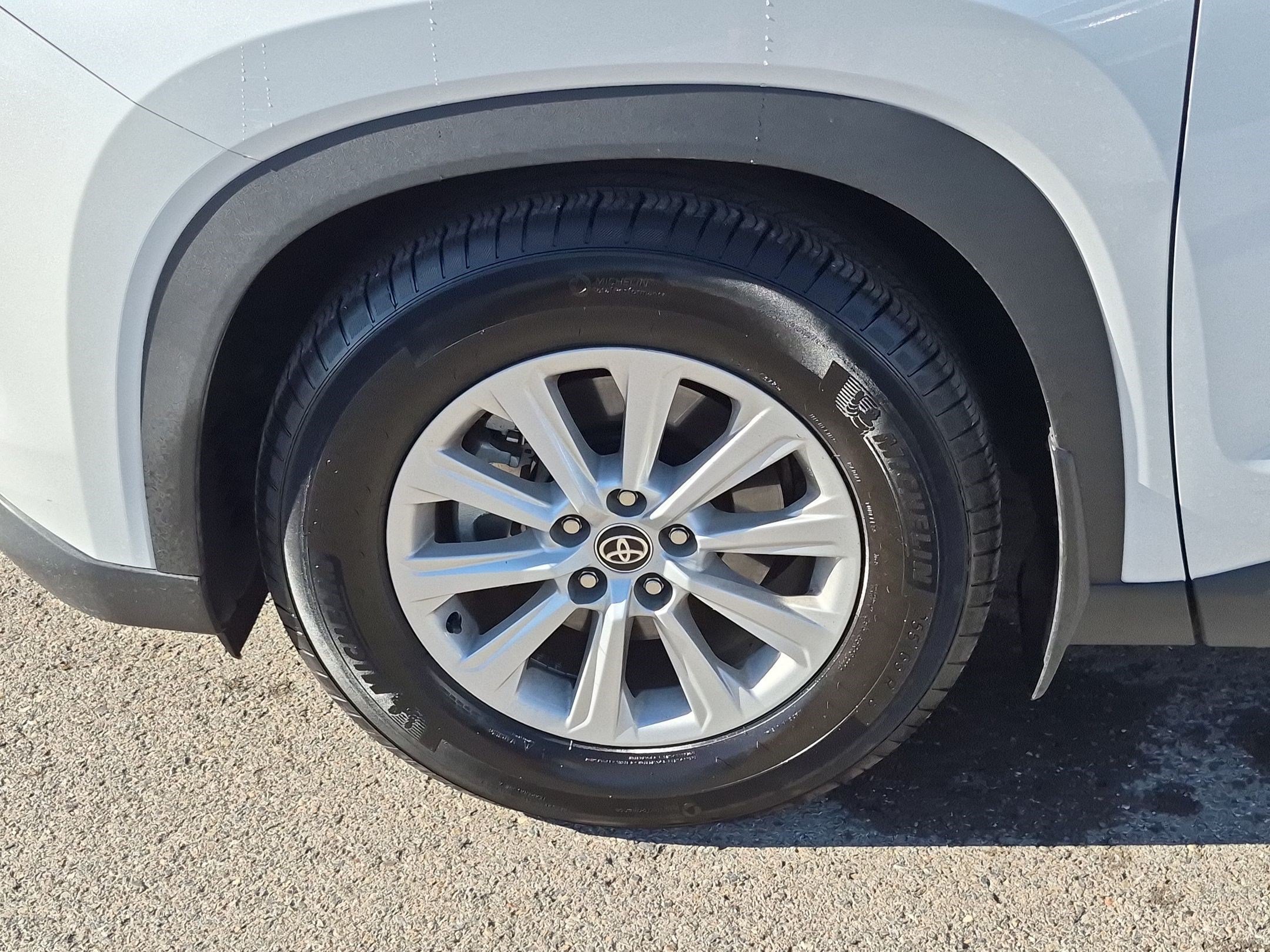 Used 2026 Toyota Grand Highlander FWD image 11