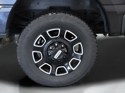 Used 2023 Ford F250 Platinum AWD/4WD image 37
