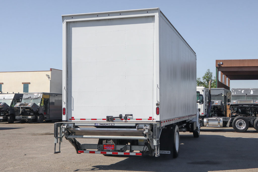 Used 2021 Ford F750 2WD Regular Cab Super Duty image 12