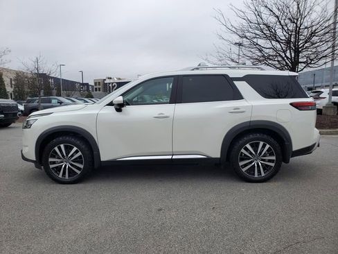 Certified 2024 Nissan Pathfinder Platinum w/ Cargo Package image 7