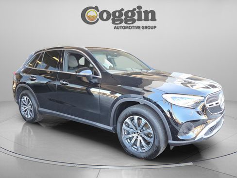 Certified 2026 Mercedes-Benz GLC 300 image 5