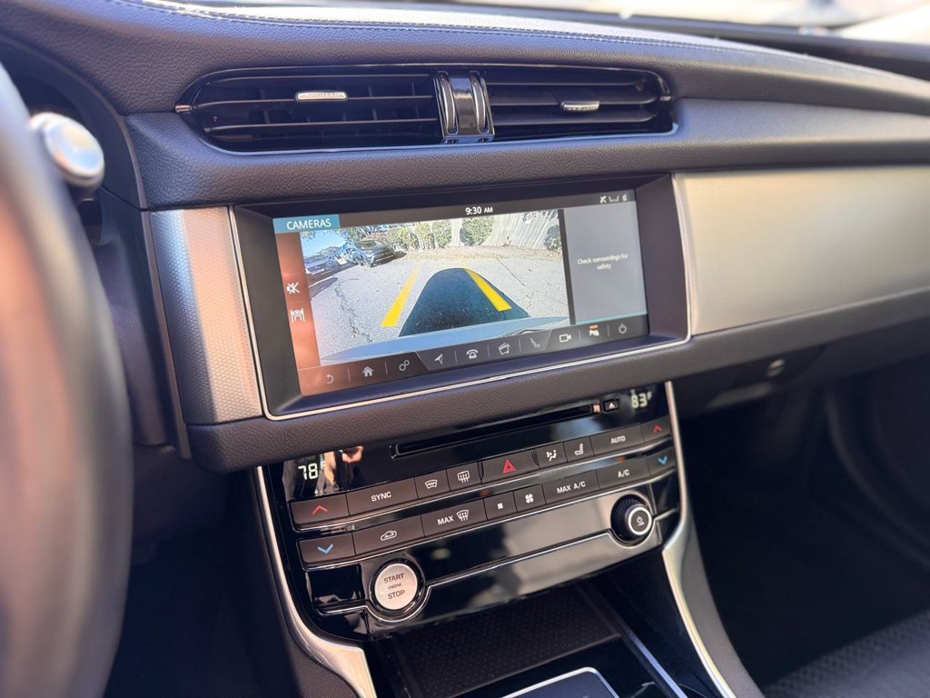 Used 2018 Jaguar XF Prestige AWD/4WD image 16