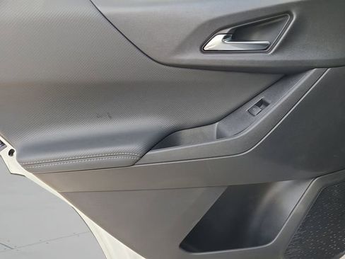 New 2026 Chevrolet Equinox LT w/ Convenience Package II FWD image 15