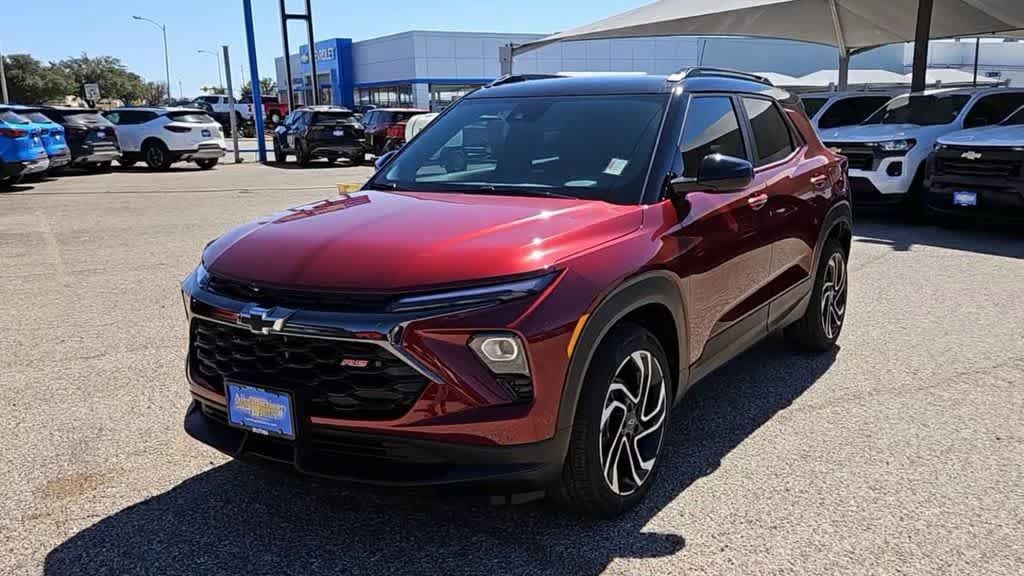 Used 2025 Chevrolet TrailBlazer RS w/ Convenience Package FWD image 3