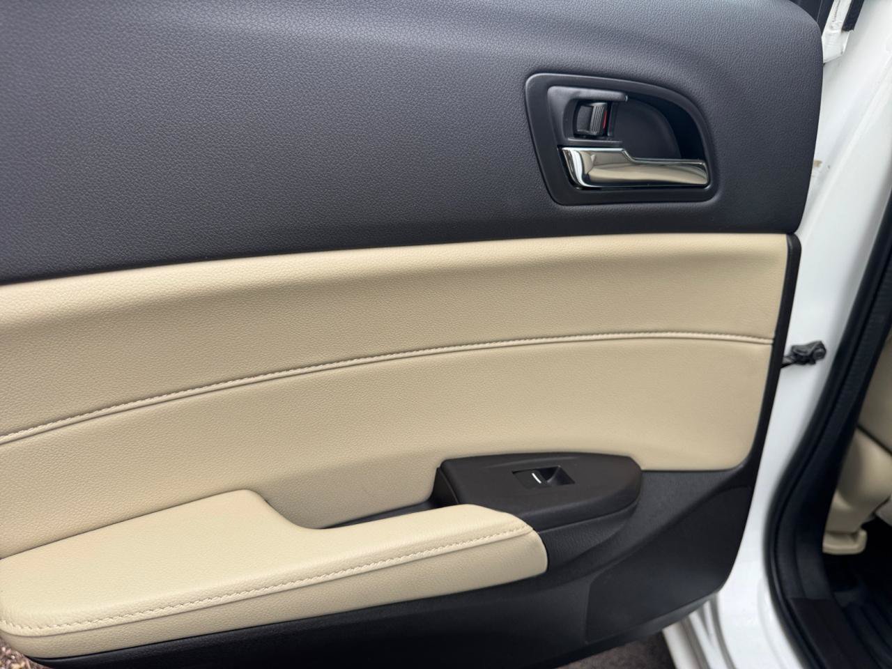 Used 2015 Acura ILX w/ Technology Package FWD image 25