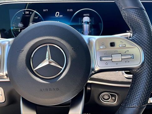 Used 2023 Mercedes-Benz GLS 580 4MATIC image 21