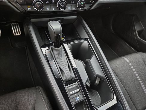 Used 2025 Honda Accord Sport image 13