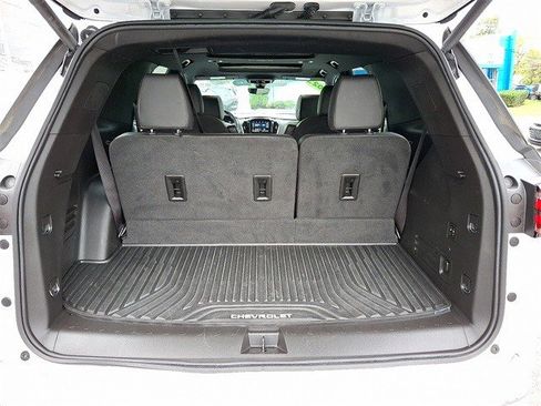 Certified 2023 Chevrolet Traverse High Country image 1