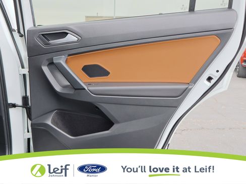 Used 2019 Volkswagen Tiguan SE image 33