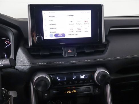 Used 2024 Toyota RAV4 LE image 38