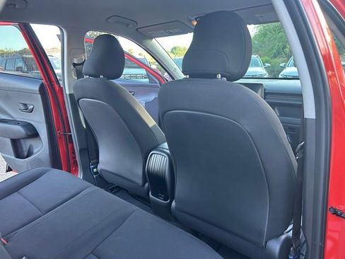 Used 2026 Hyundai Kona SE image 12