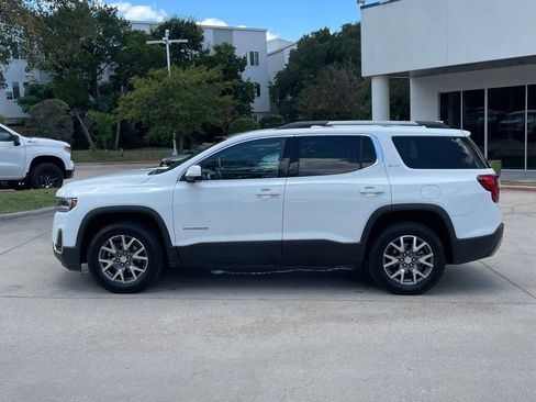 Used 2023 GMC Acadia SLT FWD image 3