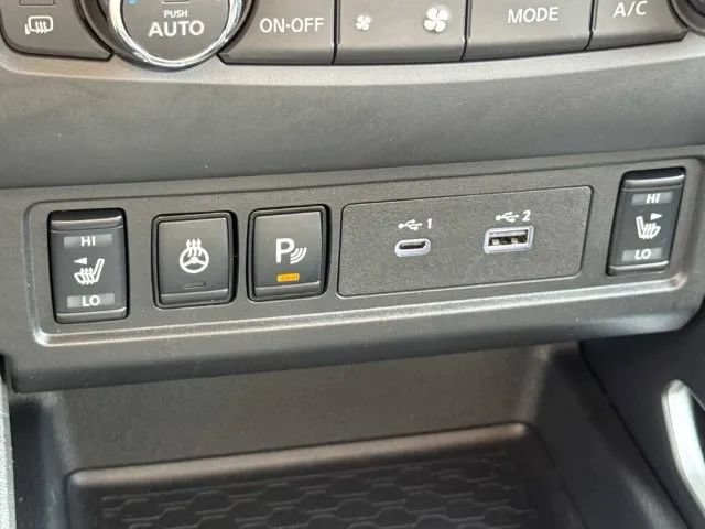 Certified 2025 Nissan Frontier SV w/ SV Convenience Package RWD image 39