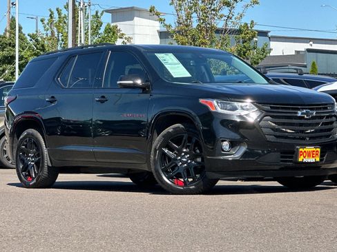 Used 2020 Chevrolet Traverse Premier w/ Redline Edition AWD/4WD image 2