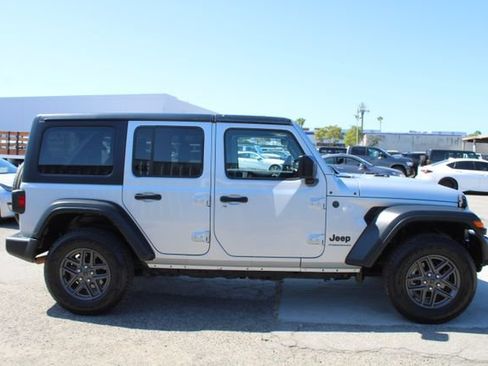 Used 2024 Jeep Wrangler Sport S AWD/4WD image 3