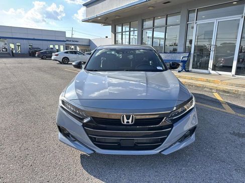 Used 2022 Honda Accord Sport image 2