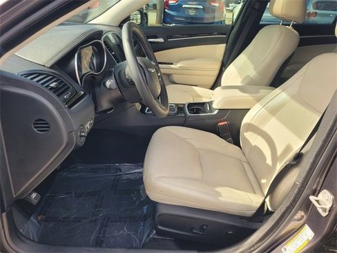 Used 2023 Chrysler 300 Touring L w/ Popular Equipment Group image 3