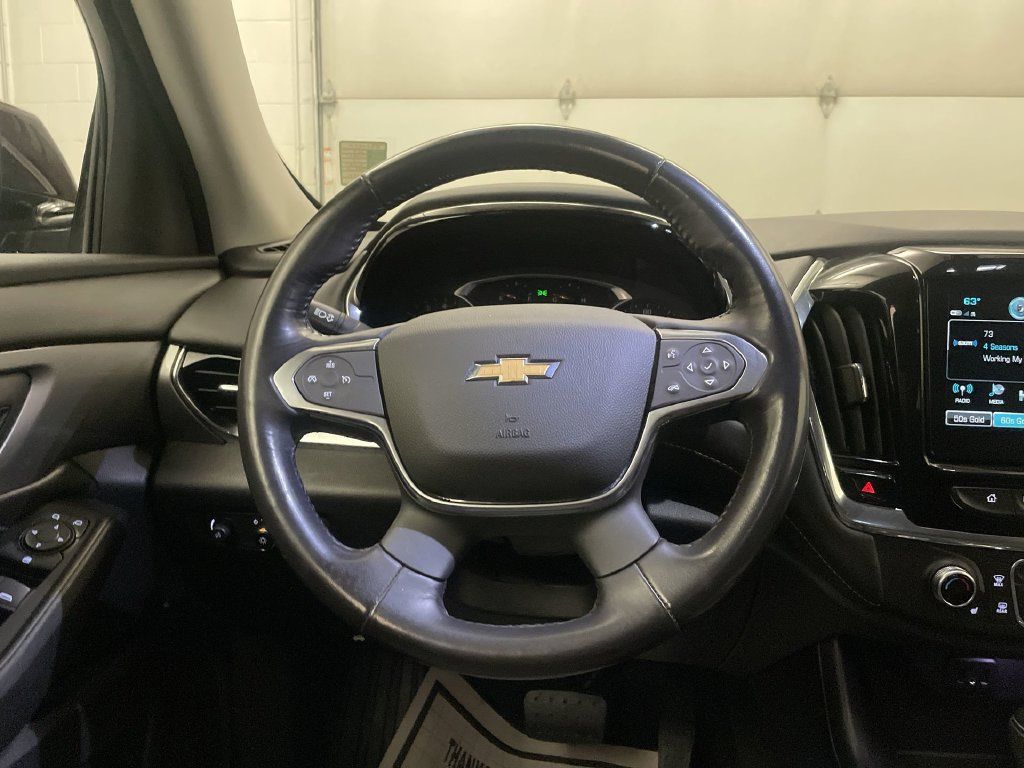 Used 2018 Chevrolet Traverse LT FWD image 5