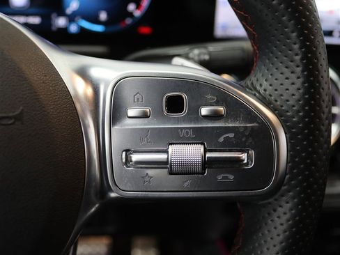 Used 2021 Mercedes-Benz GLA 35 AMG 4MATIC image 40