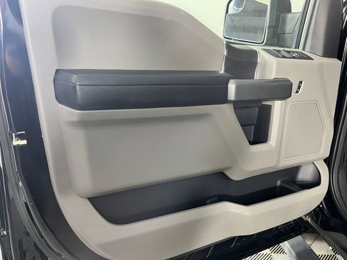 Used 2016 Ford F150 XLT w/ Equipment Group 301A Mid image 10