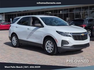 Used 2022 Chevrolet Equinox LS w/ LS Convenience Package image 1