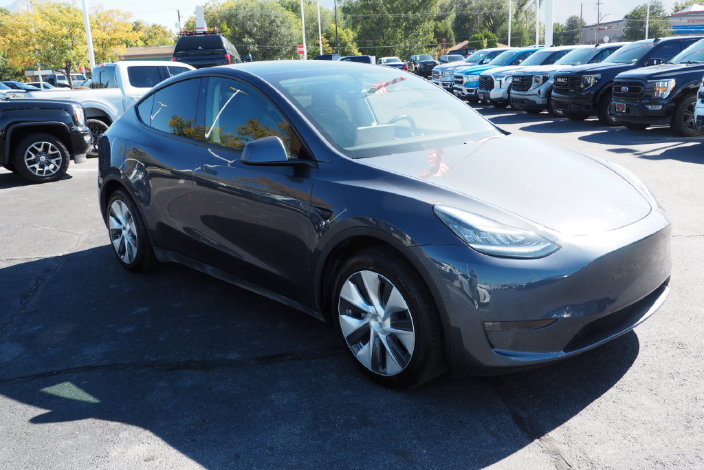 Used 2021 Tesla Model Y Long Range AWD/4WD image 3