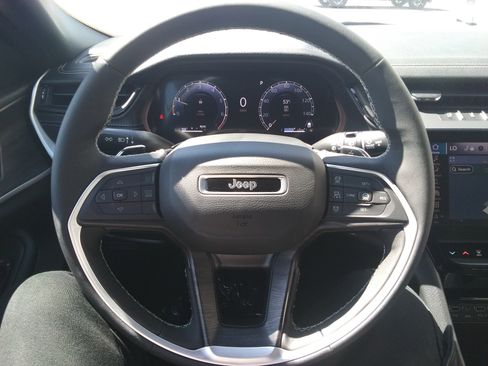 New 2026 Jeep Grand Cherokee Limited AWD/4WD image 15