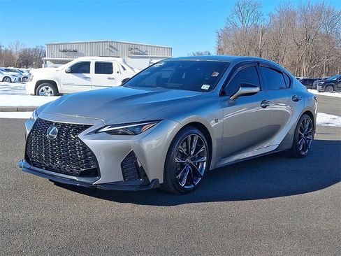 Used 2023 Lexus IS 500 image 3