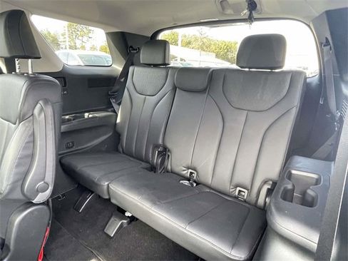 Certified 2022 Hyundai Palisade SEL w/ Premium Package image 9