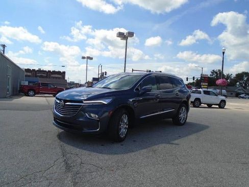 Certified 2022 Buick Enclave Essence w/ Experience Buick Package image 3