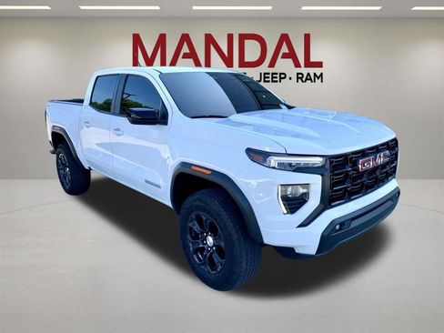 Used 2024 GMC Canyon Elevation w/ Convenience Package AWD/4WD image 3