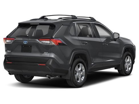 Used 2023 Toyota RAV4 XLE AWD/4WD image 2