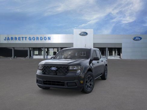 New 2025 Ford Maverick XLT image 2