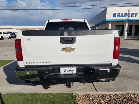 Used 2009 Chevrolet Silverado 1500 LTZ w/ Safety Package image 5