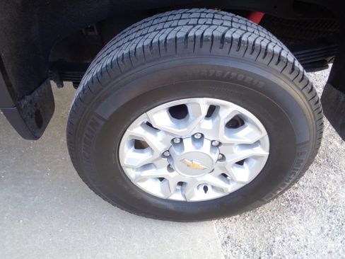 Used 2024 Chevrolet Silverado 2500 LT w/ Texas Edition image 34