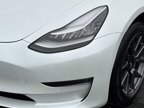 Used 2019 Tesla Model 3 Standard Range Plus image 26