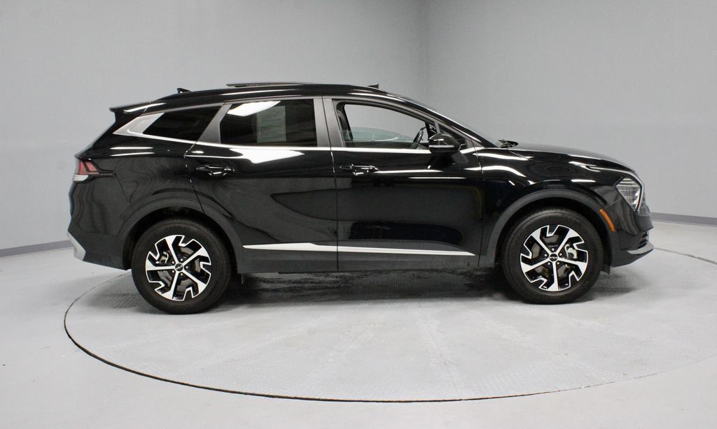 Used 2025 Kia Sportage EX w/ Premium Package AWD/4WD image 12
