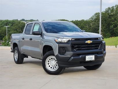 New 2025 Chevrolet Colorado W/T