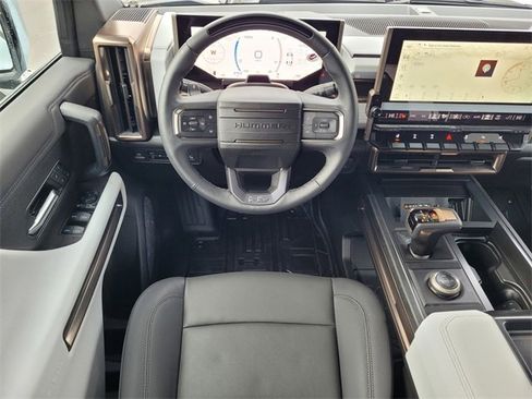 Used 2024 GMC Hummer EV 2X w/ Extreme Off-Road Package image 16