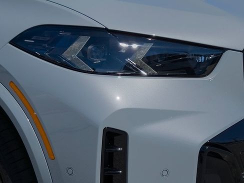 New 2026 BMW X5 sDrive40i w/ M Sport Package image 5