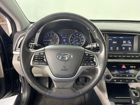 Used 2017 Hyundai Elantra Limited FWD image 15