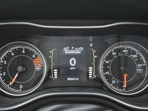 Used 2021 Jeep Cherokee Latitude Plus AWD/4WD image 20