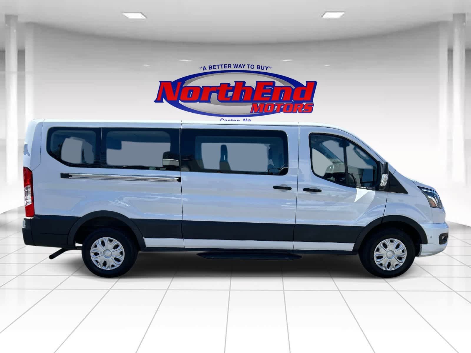Used 2023 Ford Transit 350 XLT RWD image 4