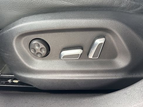 Used 2016 Audi Q3 2.0T Prestige w/ Prestige Package image 24