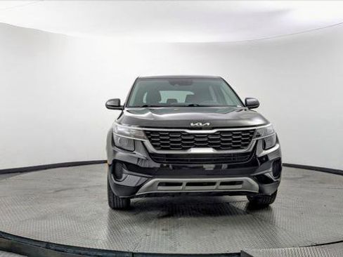 Used 2022 Kia Seltos LX AWD/4WD image 12