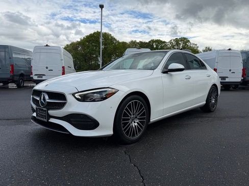 Used 2022 Mercedes-Benz C 300 4MATIC Sedan image 3