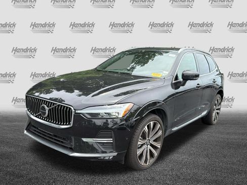 Used 2023 Volvo XC60 B5 Ultimate w/ Climate Package FWD image 8