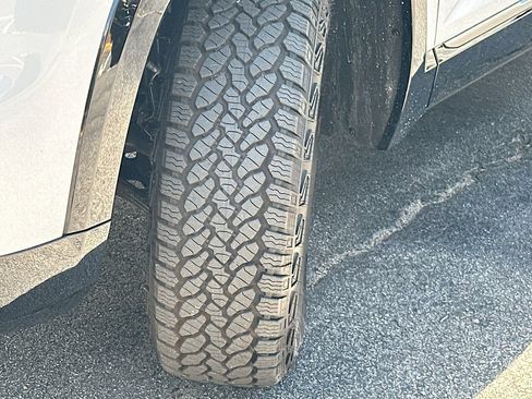 New 2026 GMC Terrain AT4 w/ LPO, Floor Liner Package AWD/4WD image 25