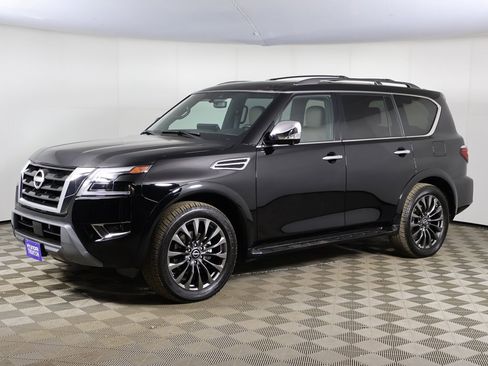 Used 2024 Nissan Armada Platinum w/ Captain's Chairs Package image 11